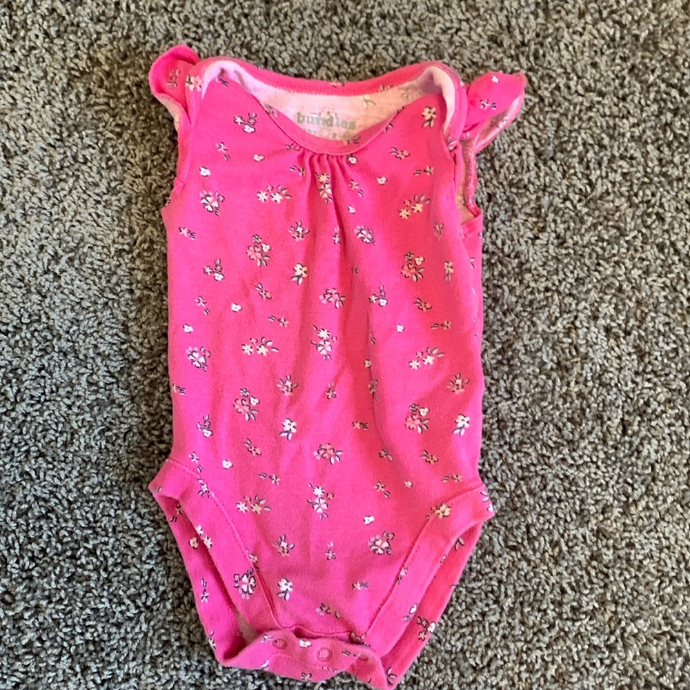 The Children’s Place Pink Flower Onesie Size 3-6 m